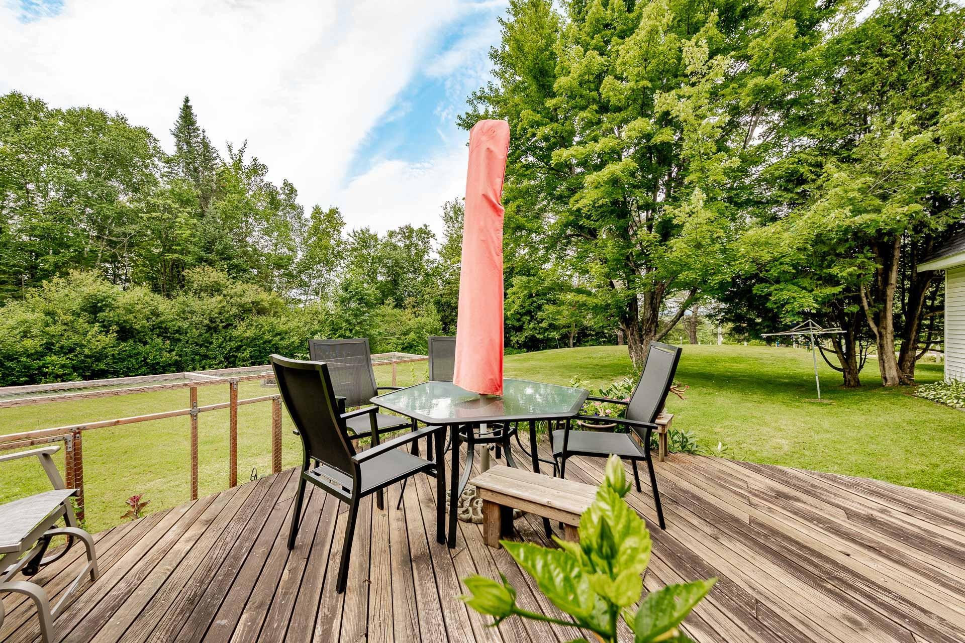 









5148


Ch. Blanchette

,
Sherbrooke (Brompton/Rock Forest/Saint-Élie/Deauville),




QC
J1N0C7

