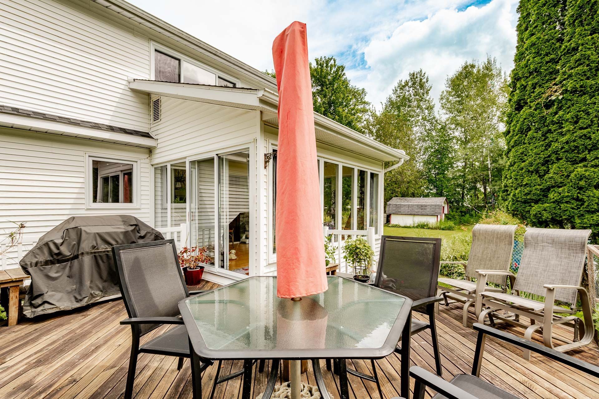 









5148


Ch. Blanchette

,
Sherbrooke (Brompton/Rock Forest/Saint-Élie/Deauville),




QC
J1N0C7

