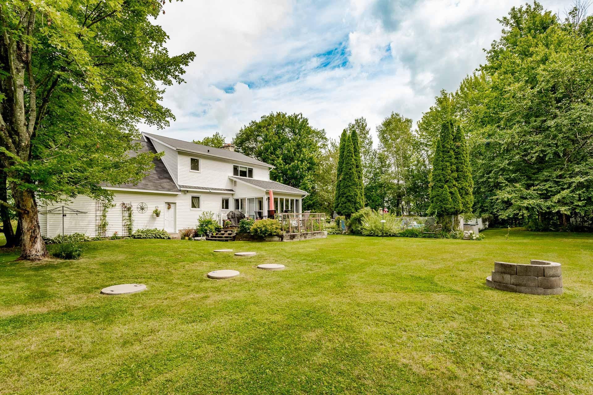 









5148


Ch. Blanchette

,
Sherbrooke (Brompton/Rock Forest/Saint-Élie/Deauville),




QC
J1N0C7


