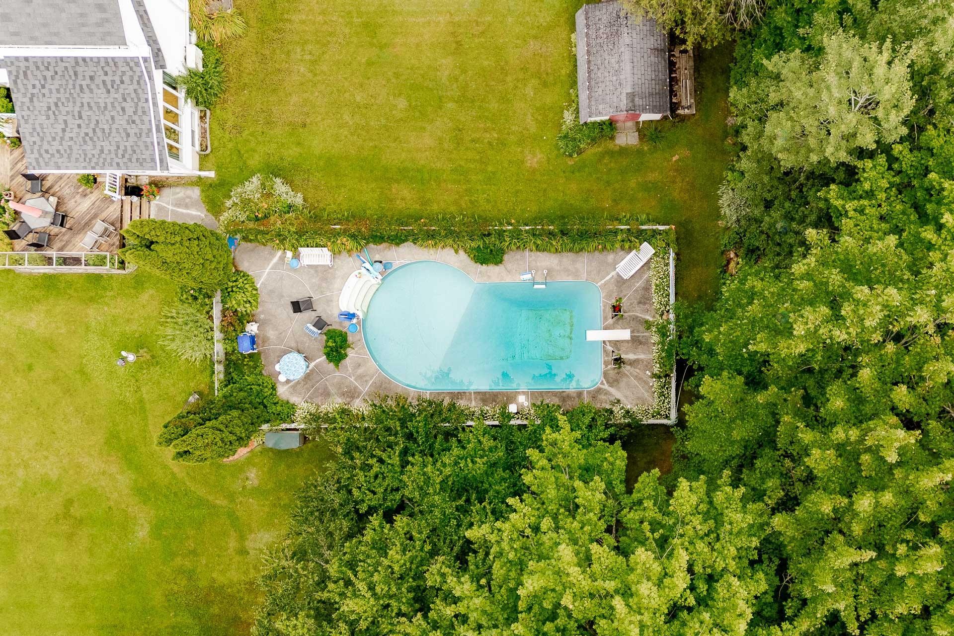 









5148


Ch. Blanchette

,
Sherbrooke (Brompton/Rock Forest/Saint-Élie/Deauville),




QC
J1N0C7


