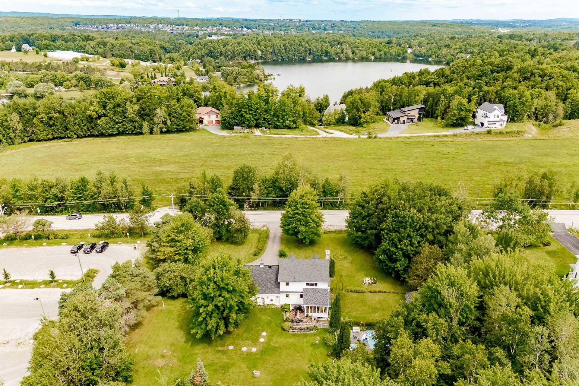 









5148


Ch. Blanchette

,
Sherbrooke (Brompton/Rock Forest/Saint-Élie/Deauville),




QC
J1N0C7

