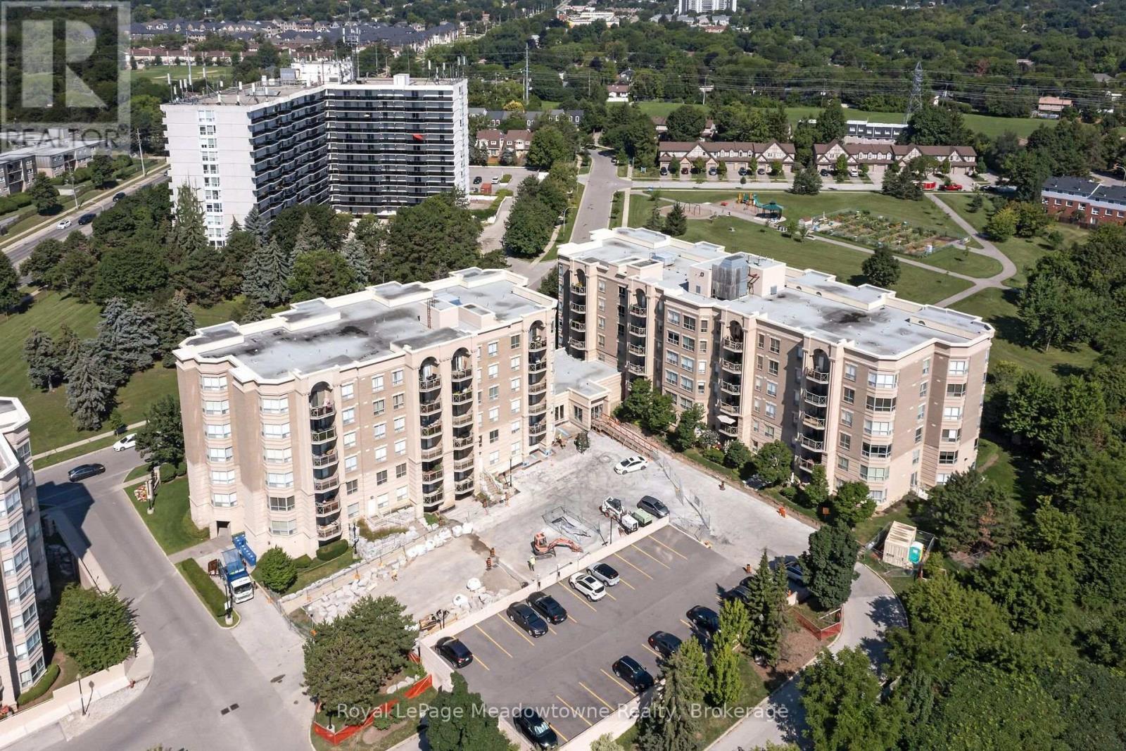 












210 - 2075 AMHERST HEIGHTS DRIVE

,
Burlington (Brant Hills),




Ontario
L7P5B8

