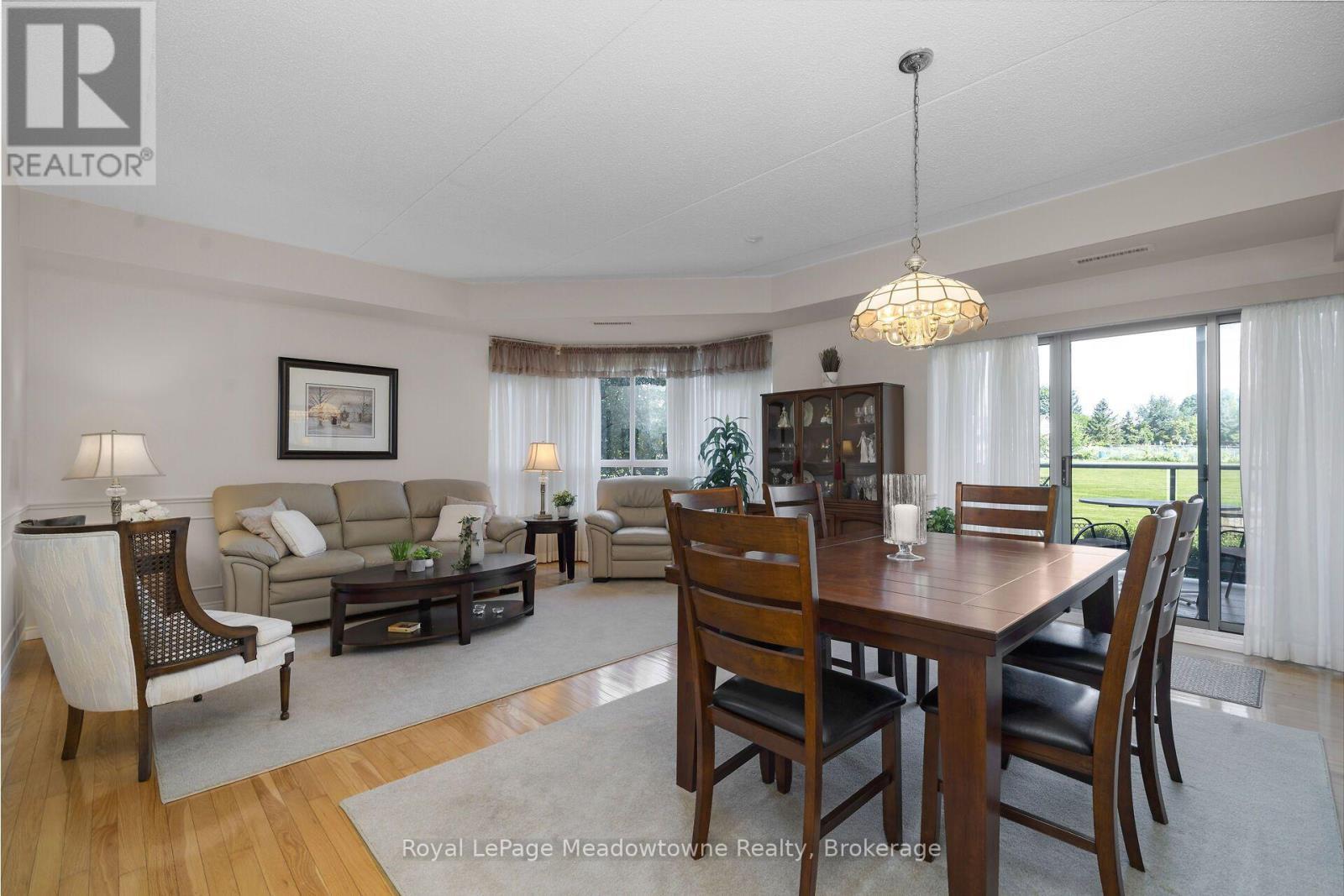 












210 - 2075 AMHERST HEIGHTS DRIVE

,
Burlington (Brant Hills),




Ontario
L7P5B8

