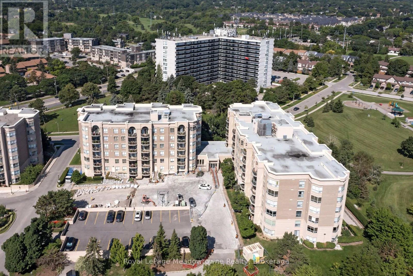 












210 - 2075 AMHERST HEIGHTS DRIVE

,
Burlington (Brant Hills),




Ontario
L7P5B8

