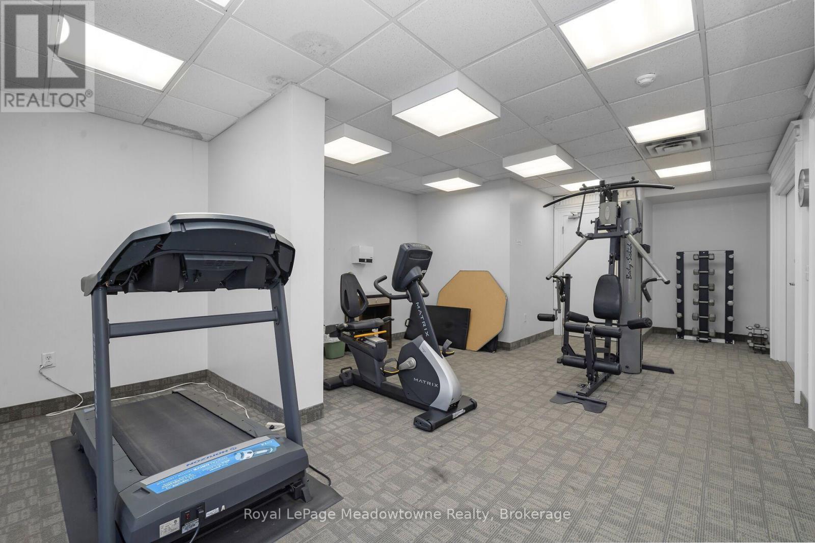 












210 - 2075 AMHERST HEIGHTS DRIVE

,
Burlington (Brant Hills),




Ontario
L7P5B8

