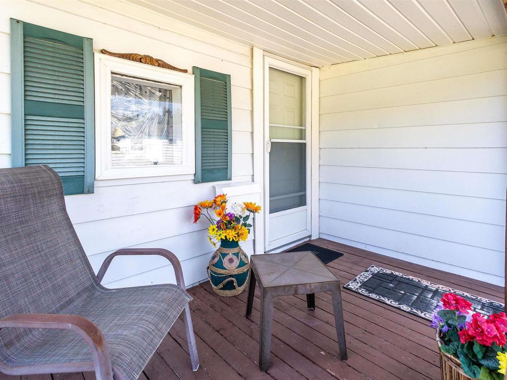 












652 Shore Road

,
Sydney Mines,




NS
B1V 1A1

