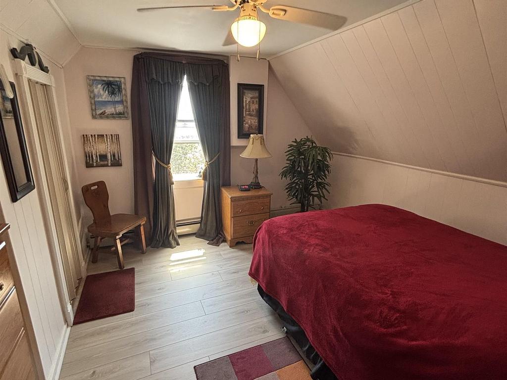 












652 Shore Road

,
Sydney Mines,




NS
B1V 1A1

