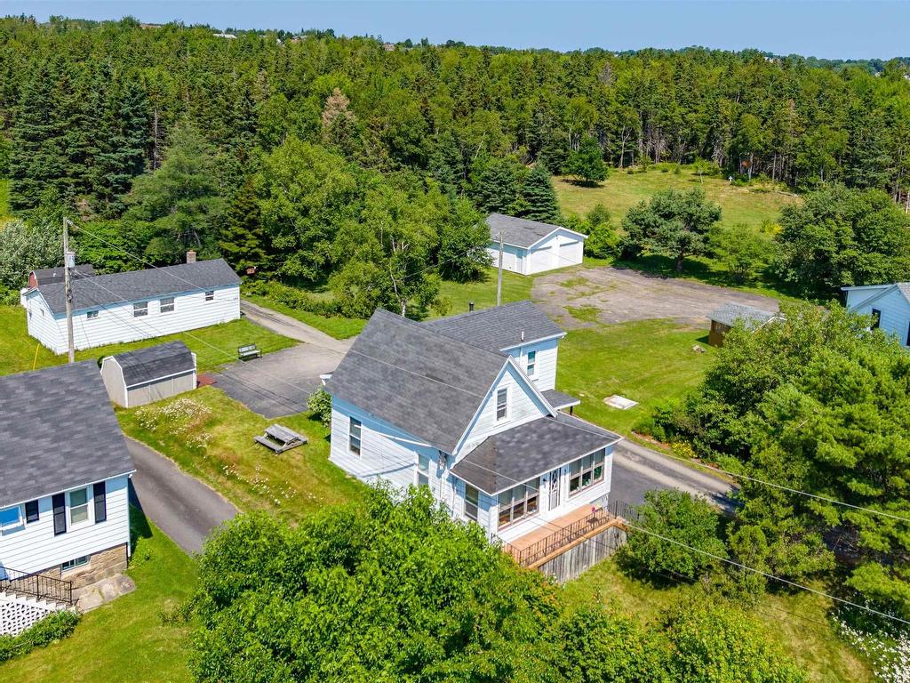












652 Shore Road

,
Sydney Mines,




NS
B1V 1A1


