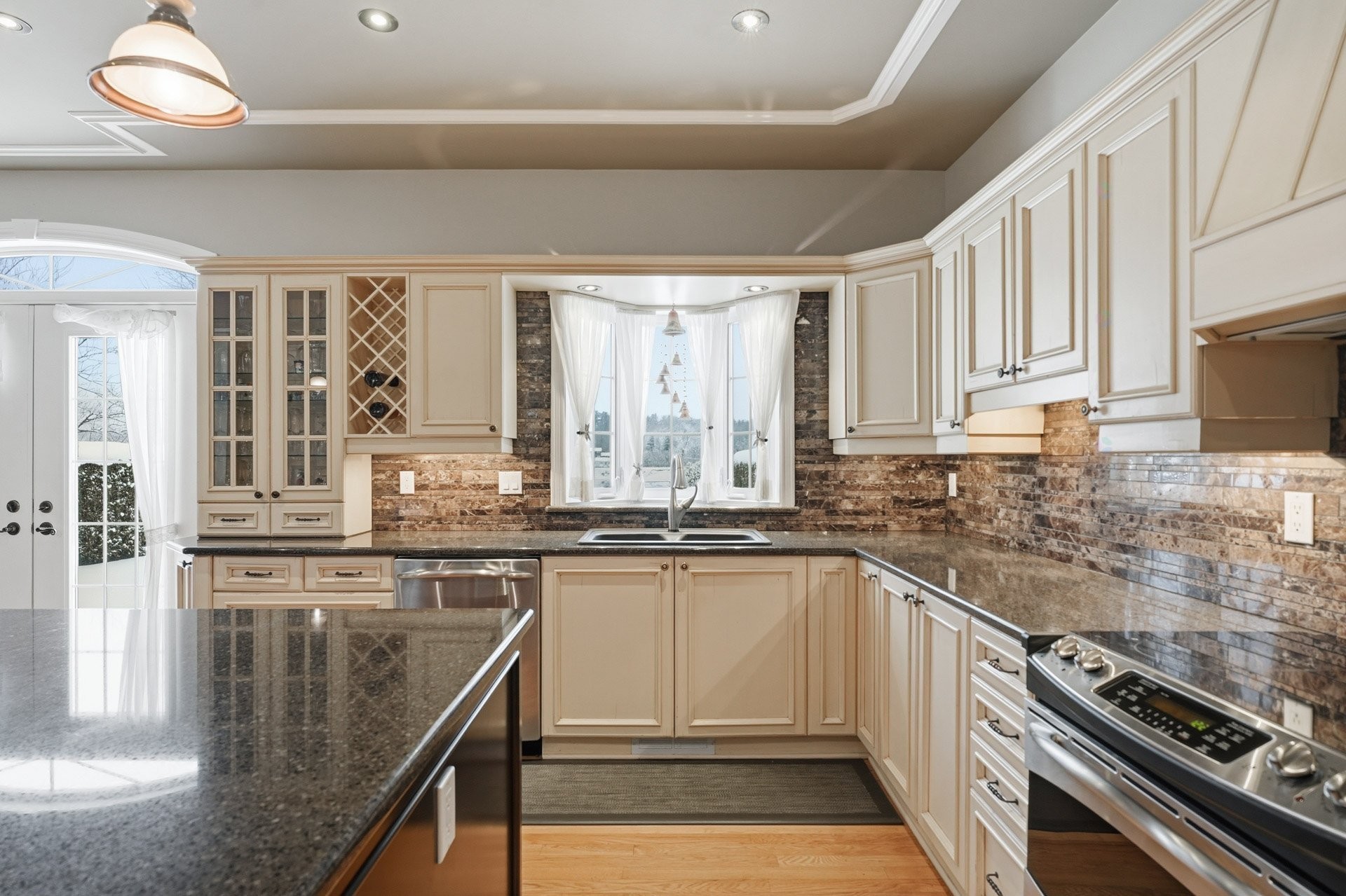 









21


Rue de l'Anse-aux-Bateaux

,
Gatineau (Hull),




QC
J8Z3P3

