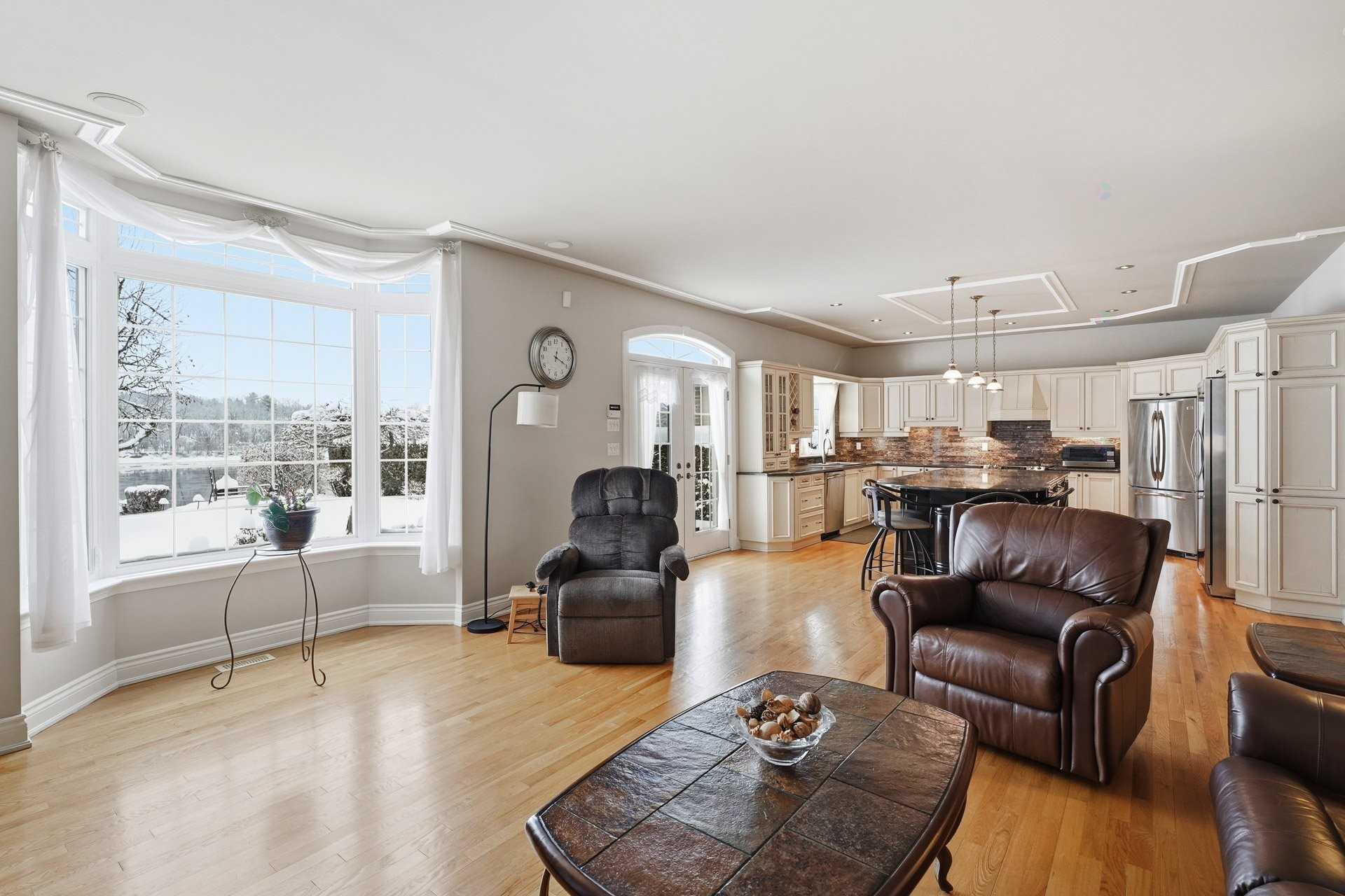 









21


Rue de l'Anse-aux-Bateaux

,
Gatineau (Hull),




QC
J8Z3P3

