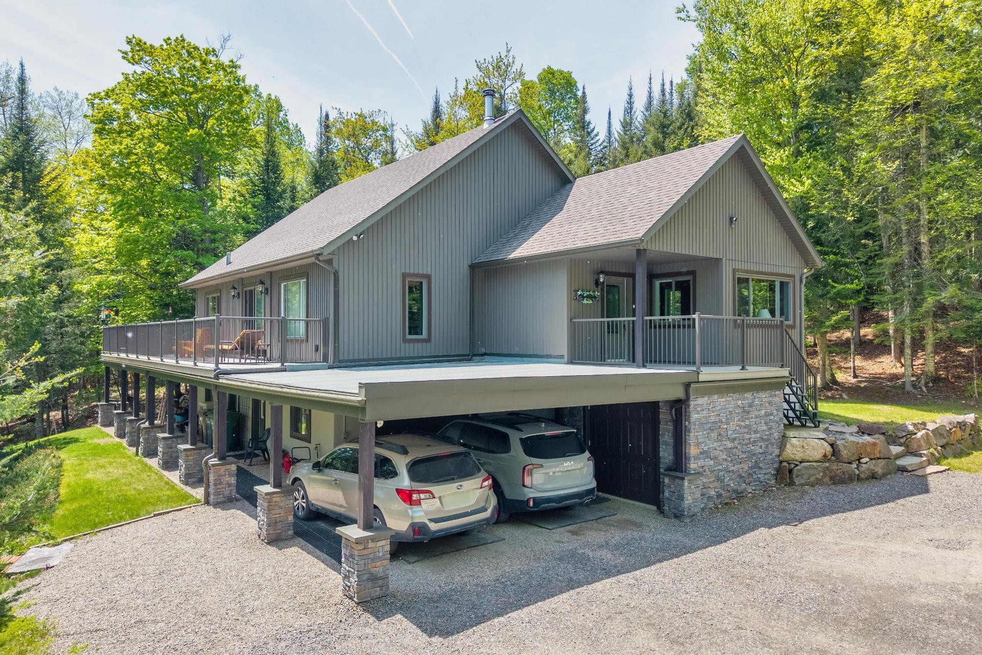 









1816


Ch. du Lac-Boileau O.

,
Rivière-Rouge,




QC
J0T1T0

