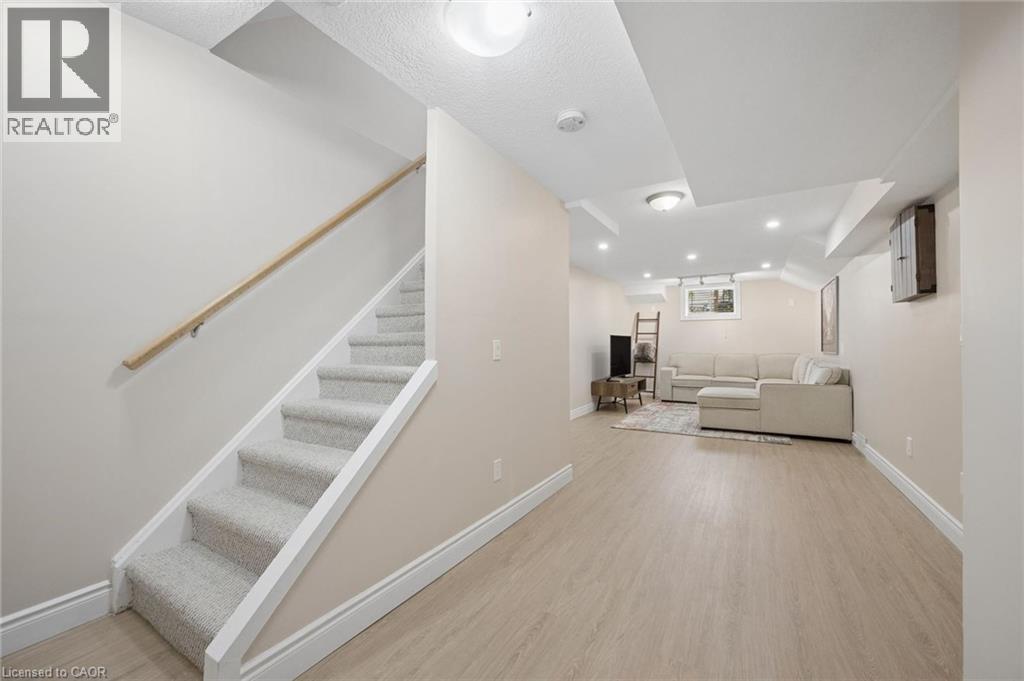 












63 STARVIEW Crescent

,
Guelph,




Ontario
N1E6Z8

