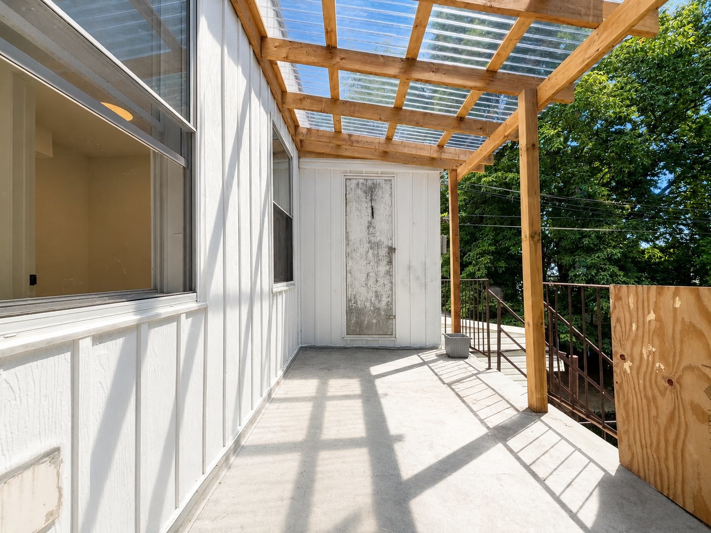 









7848


Rue St-Hubert

,
Montréal (Villeray/Saint-Michel/Parc-Extension),




QC
H2R2P2

