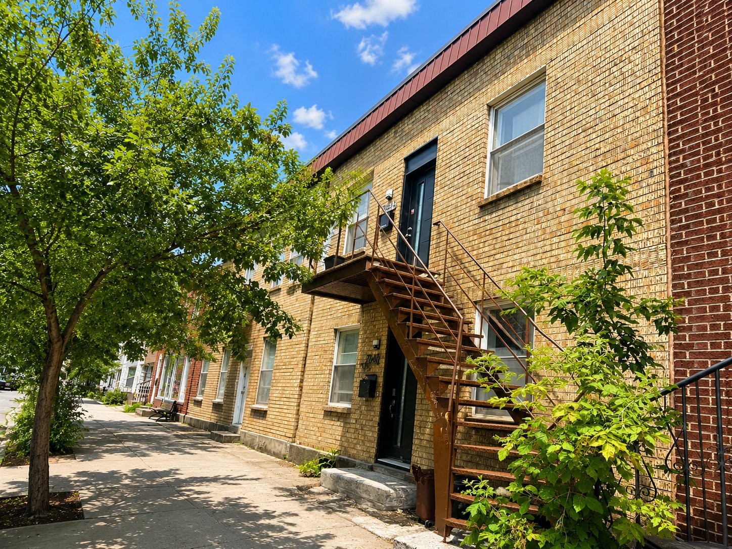 









7848


Rue St-Hubert

,
Montréal (Villeray/Saint-Michel/Parc-Extension),




QC
H2R2P2

