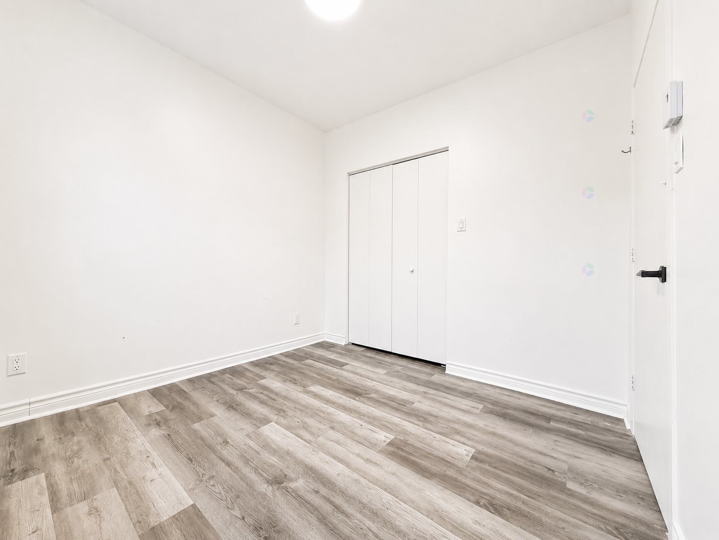 









7848


Rue St-Hubert

,
Montréal (Villeray/Saint-Michel/Parc-Extension),




QC
H2R2P2

