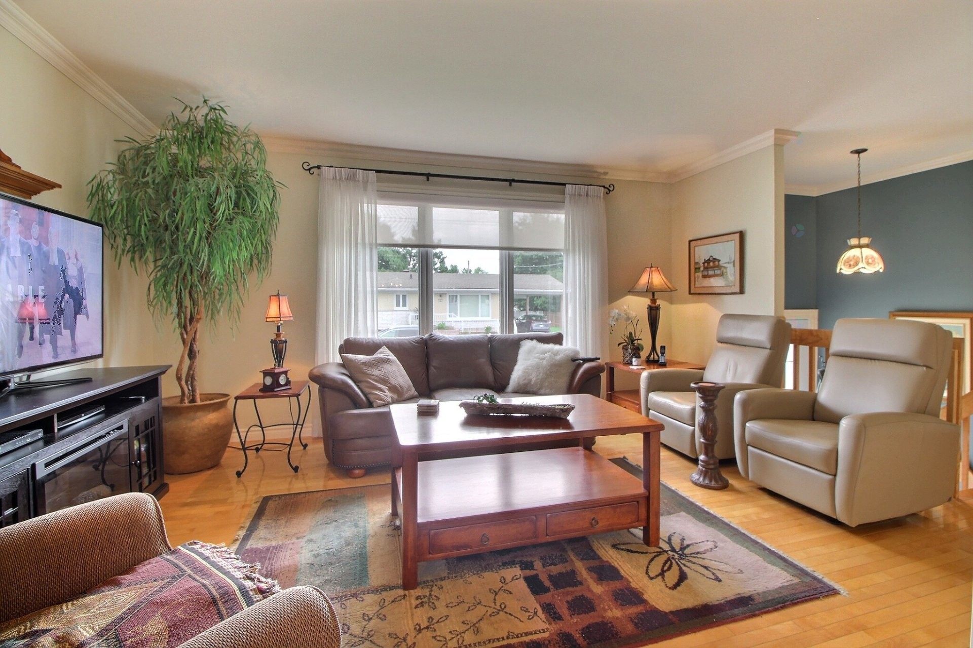 









270


122e Rue

,
Shawinigan,




QC
G9P3N2

