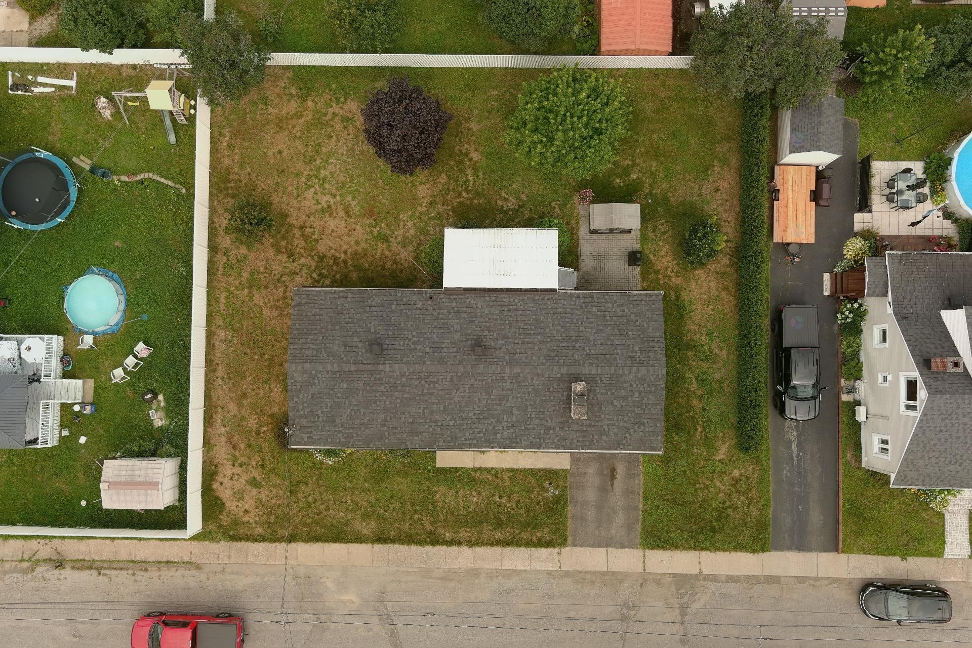 









270


122e Rue

,
Shawinigan,




QC
G9P3N2

