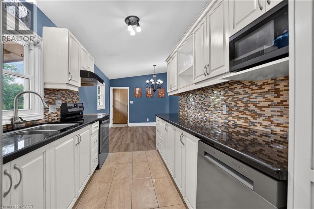 












82822 OLD RIVER Road

,
Wainfleet,




Ontario
L0R2J0

