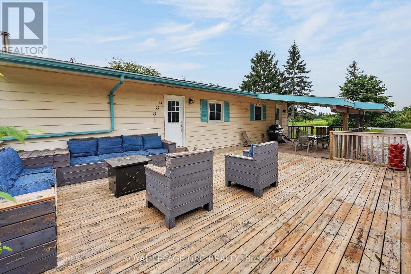 












82822 OLD RIVER ROAD

,
Wainfleet,




Ontario
L0R2J0

