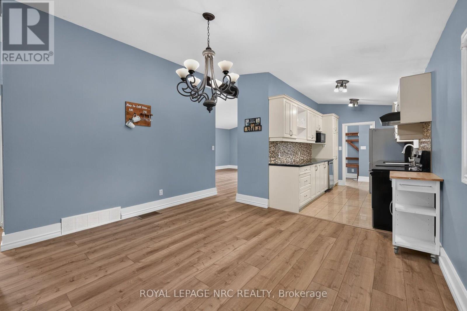 












82822 OLD RIVER ROAD

,
Wainfleet,




Ontario
L0R2J0

