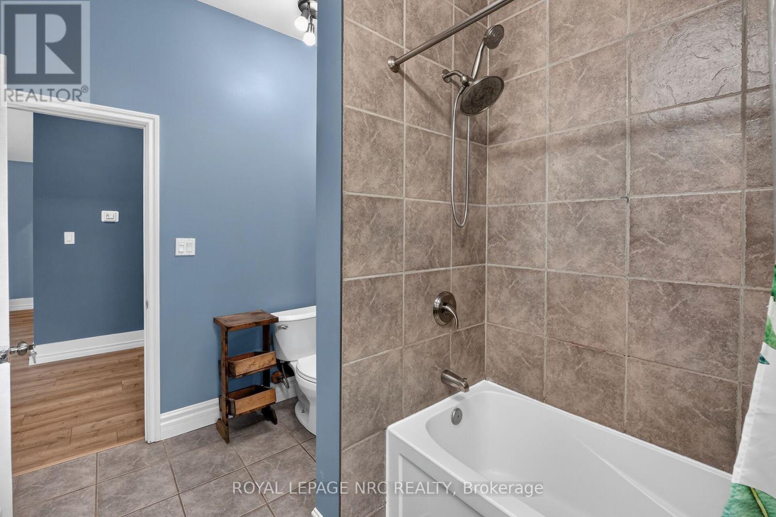 












82822 OLD RIVER ROAD

,
Wainfleet,




Ontario
L0R2J0

