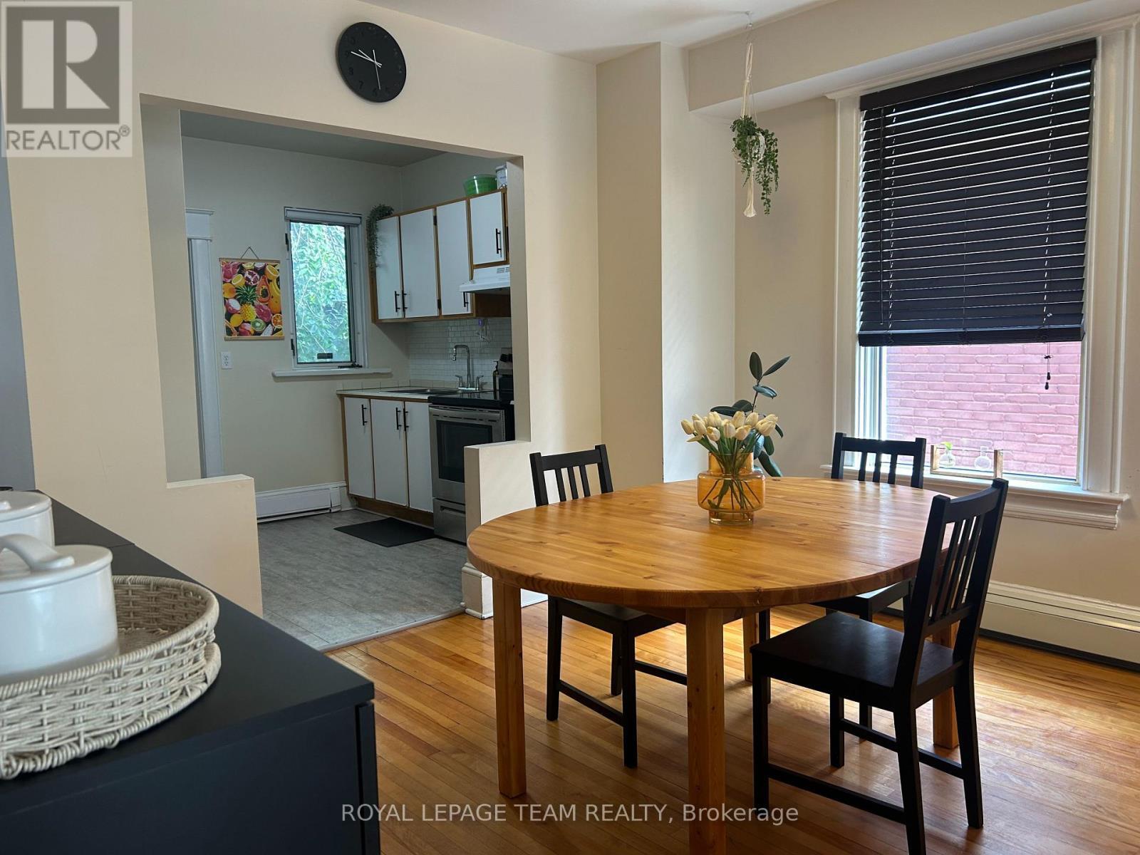 












B - 427 SUNNYSIDE AVENUE

,
Ottawa,




Ontario
K1S0S6

