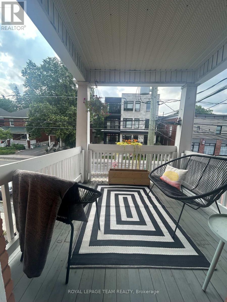 












B - 427 SUNNYSIDE AVENUE

,
Ottawa,




Ontario
K1S0S6


