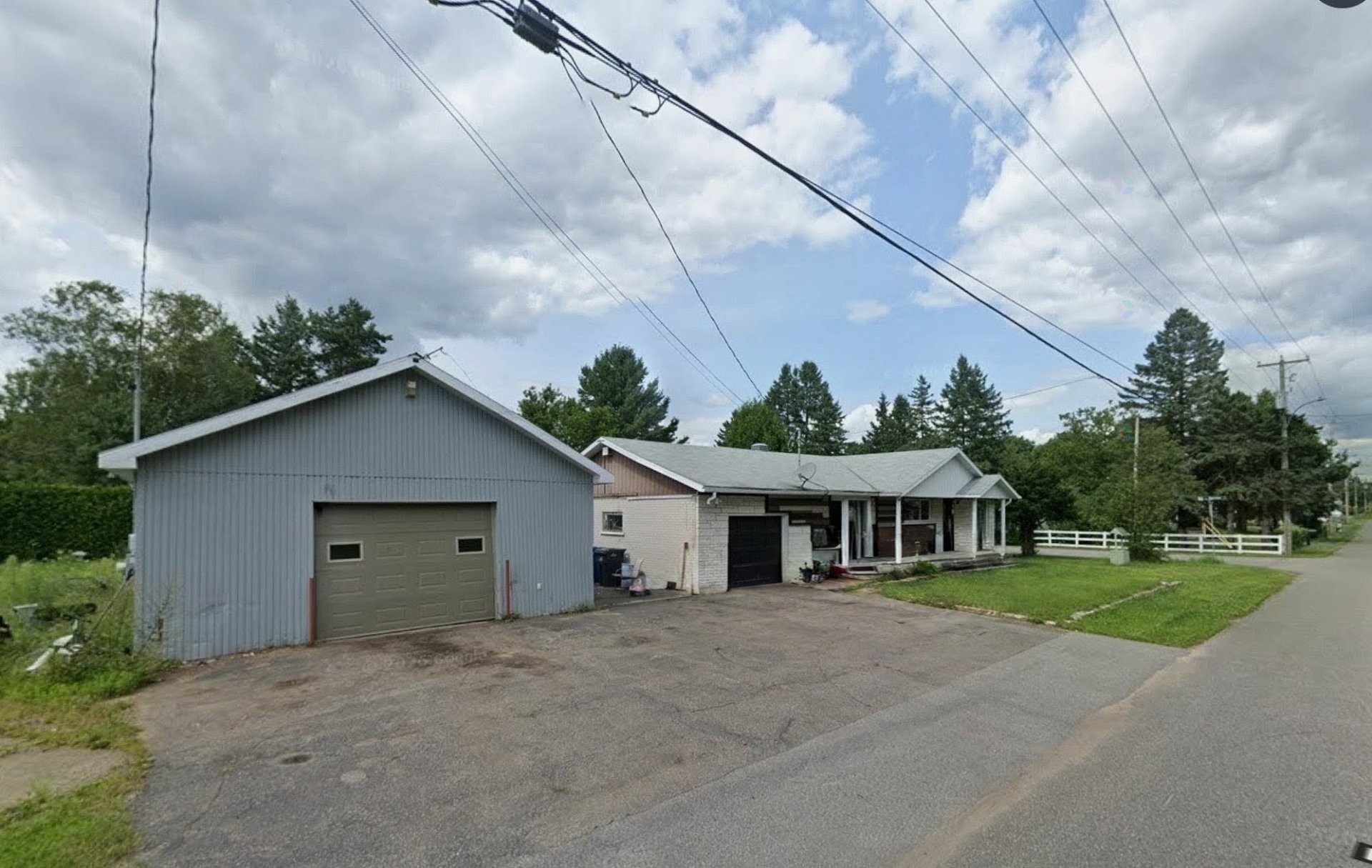 









625


Ch. des Daniel

,
Shawinigan,




QC
G0X1L0

