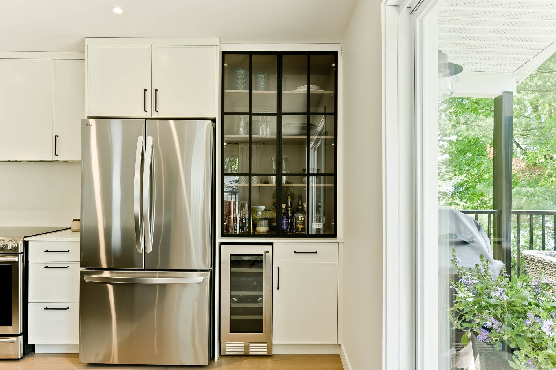 









375


Rue des Sapins

,
Sainte-Catherine-de-Hatley,




QC
J0B1W0

