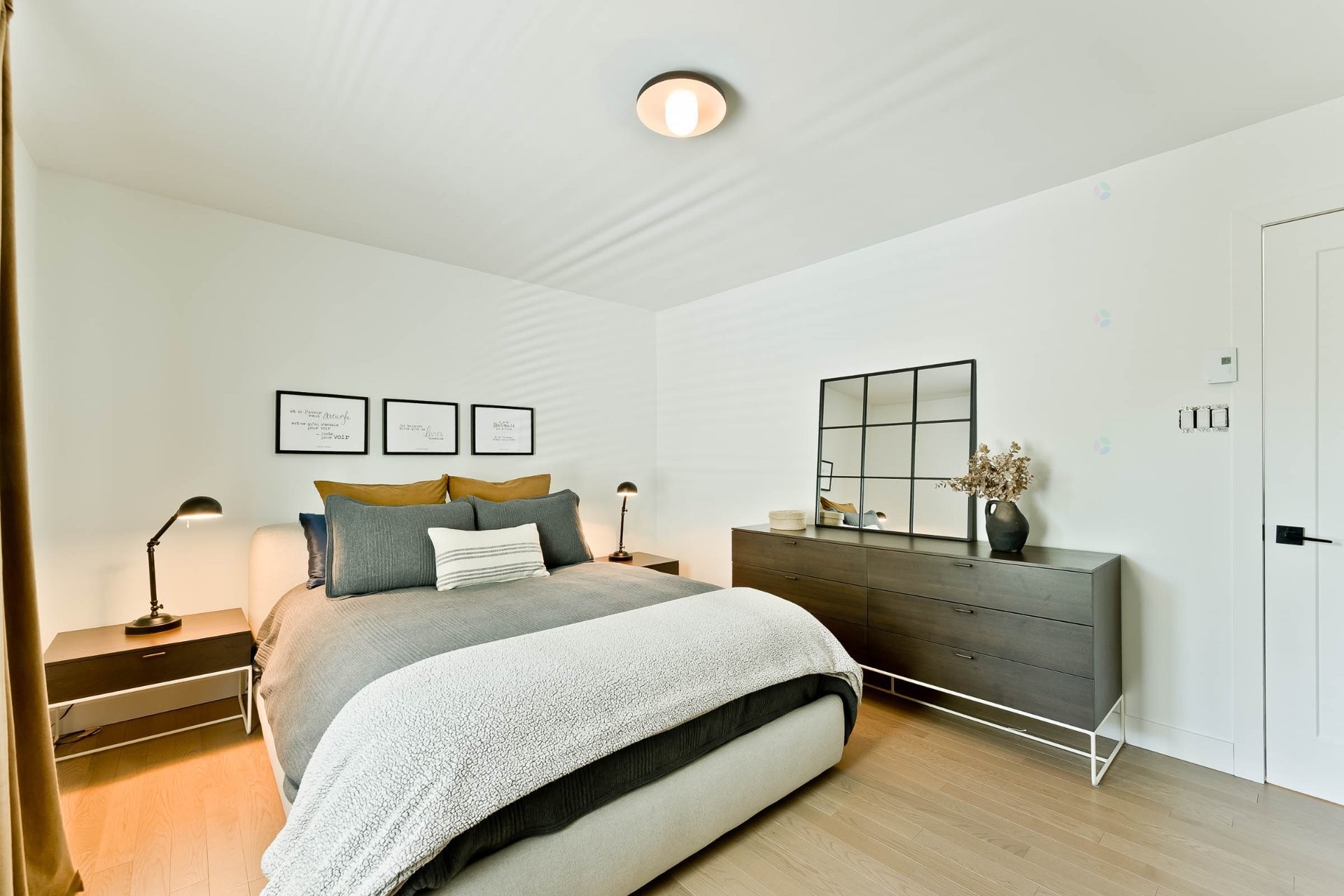 









375


Rue des Sapins

,
Sainte-Catherine-de-Hatley,




QC
J0B1W0

