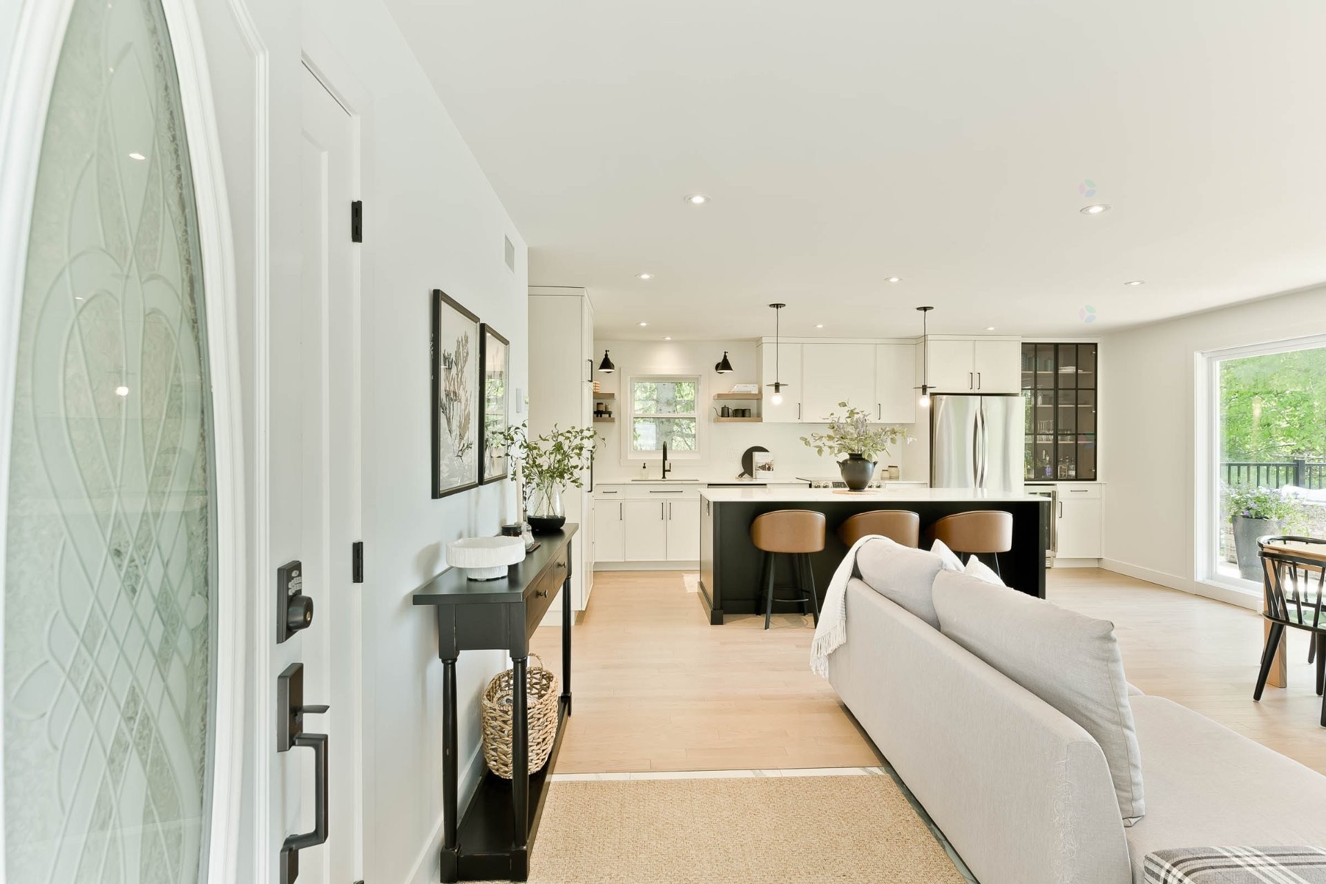 









375


Rue des Sapins

,
Sainte-Catherine-de-Hatley,




QC
J0B1W0

