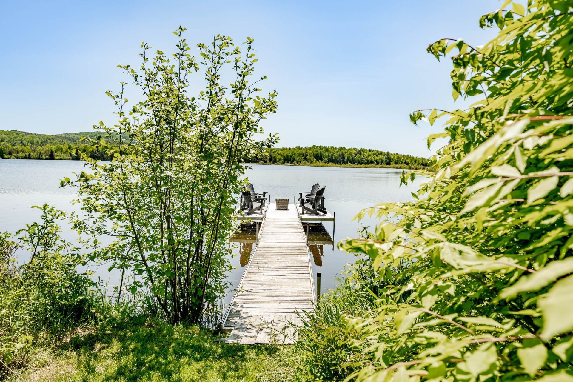 









375


Rue des Sapins

,
Sainte-Catherine-de-Hatley,




QC
J0B1W0

