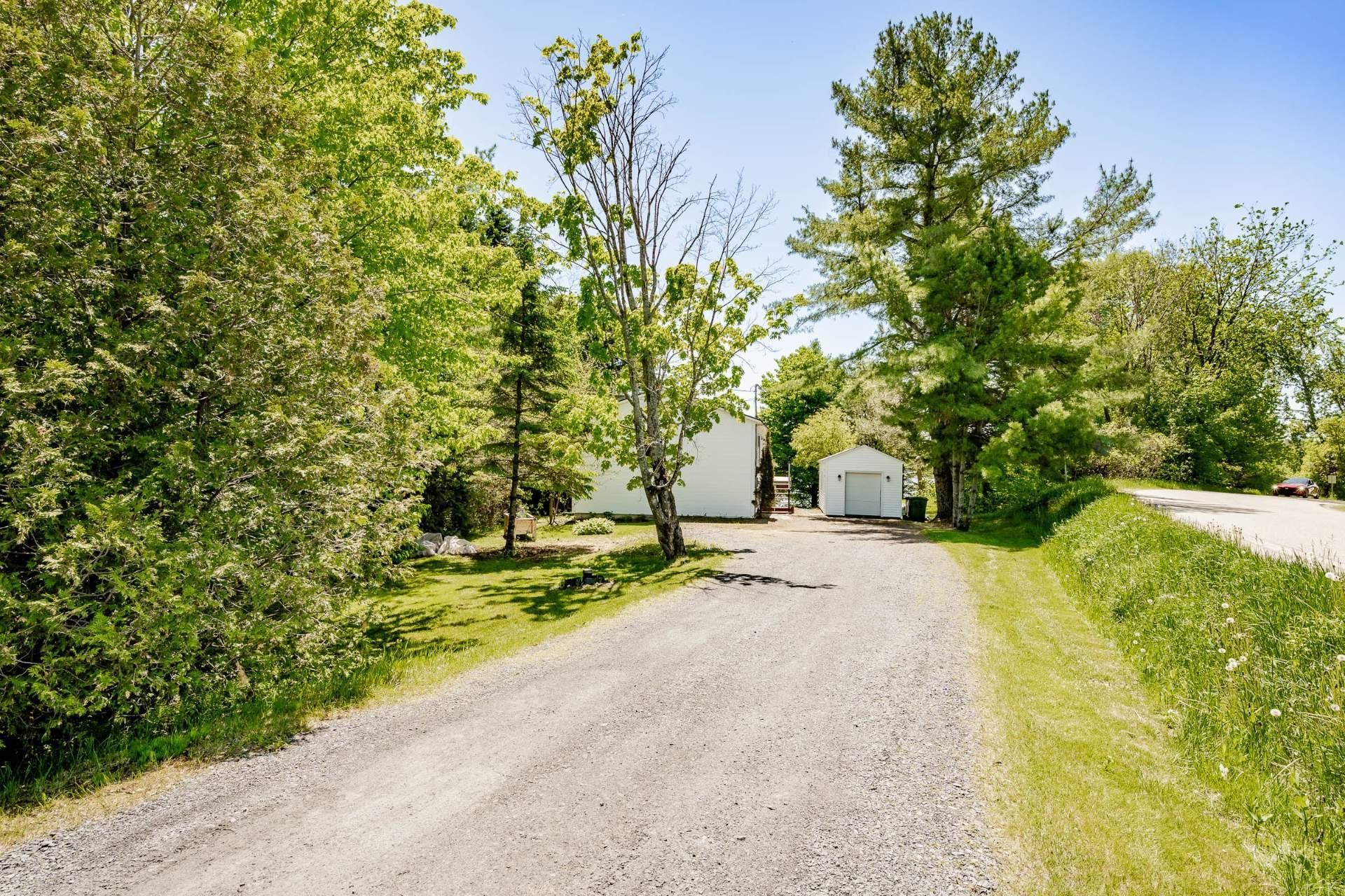 









375


Rue des Sapins

,
Sainte-Catherine-de-Hatley,




QC
J0B1W0

