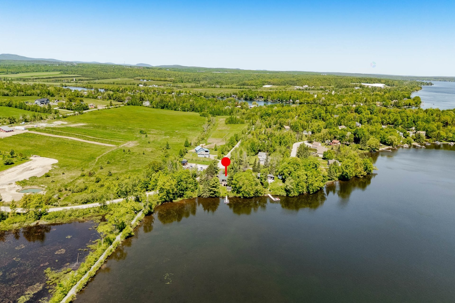 









375


Rue des Sapins

,
Sainte-Catherine-de-Hatley,




QC
J0B1W0

