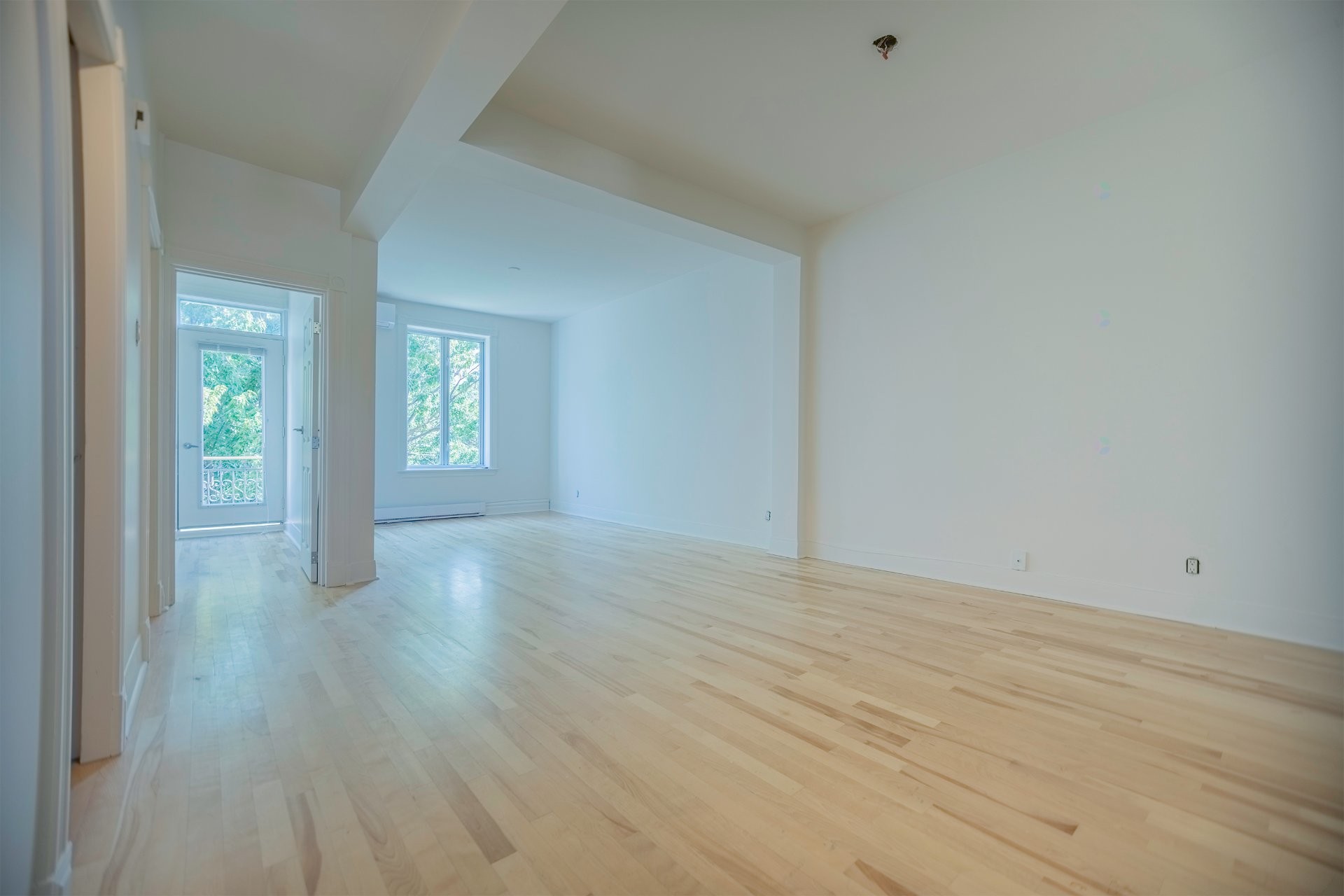 









5266


Rue Fabre

,
Montréal (Le Plateau-Mont-Royal),




QC
H2J3W5

