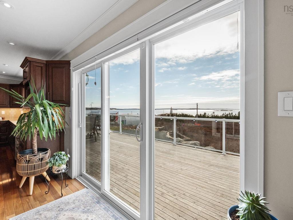 












21 Leo Lane

,
Terence Bay,




NS
B3T 0B7

