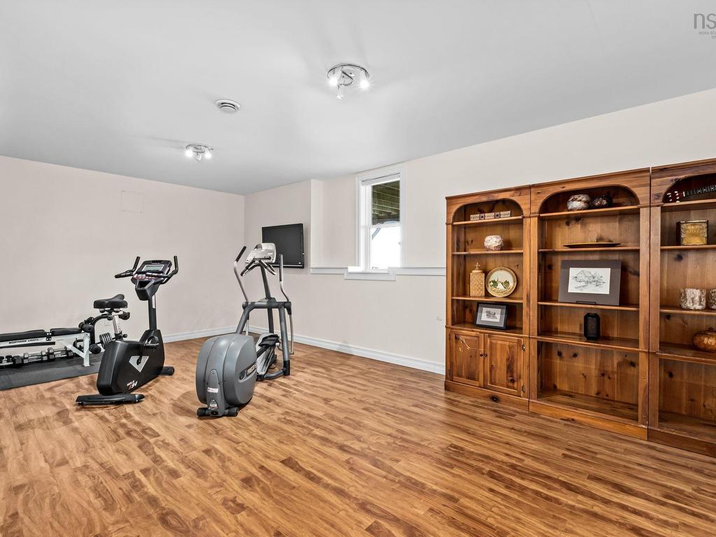 












21 Leo Lane

,
Terence Bay,




NS
B3T 0B7

