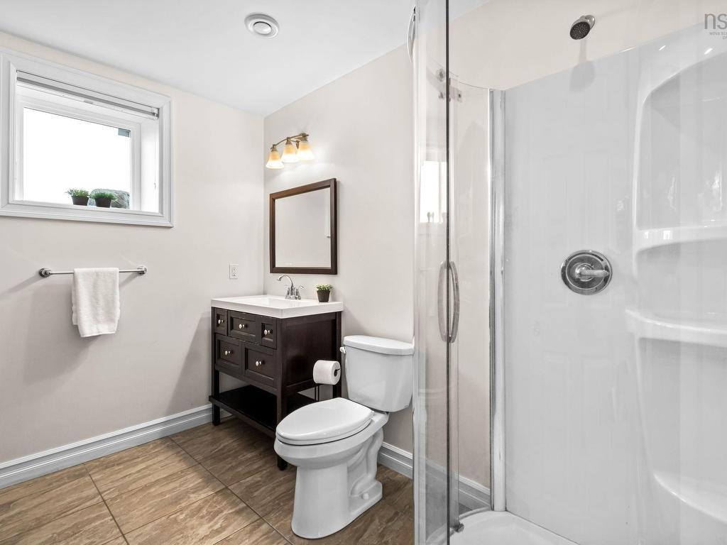 












21 Leo Lane

,
Terence Bay,




NS
B3T 0B7

