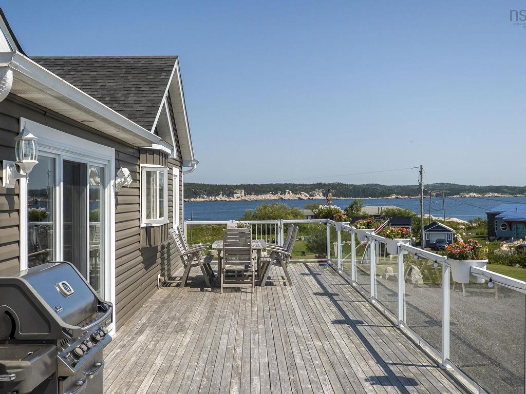 












21 Leo Lane

,
Terence Bay,




NS
B3T 0B7

