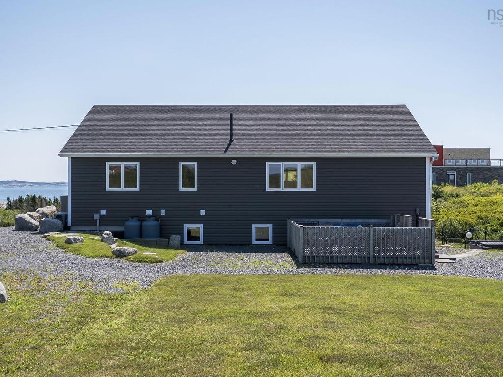 












21 Leo Lane

,
Terence Bay,




NS
B3T 0B7

