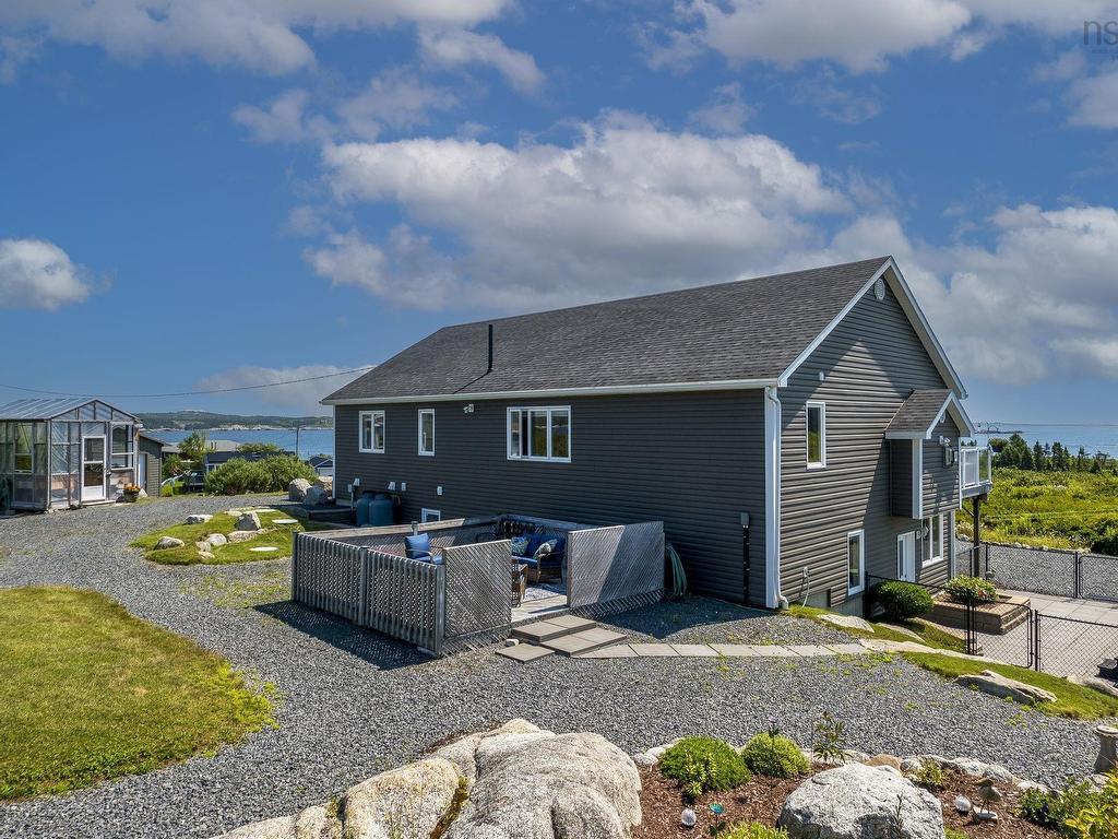 












21 Leo Lane

,
Terence Bay,




NS
B3T 0B7

