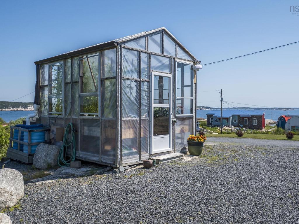 












21 Leo Lane

,
Terence Bay,




NS
B3T 0B7

