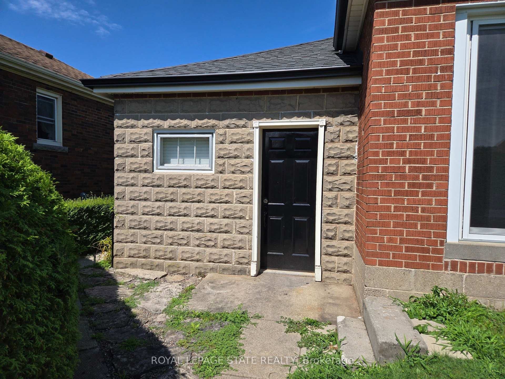 









48


Mountain

Avenue North,
Hamilton,




ON
L8G 3N9

