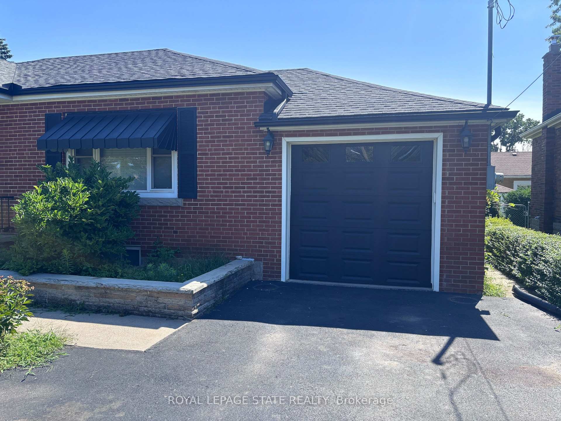 









48


Mountain

Avenue North,
Hamilton,




ON
L8G 3N9

