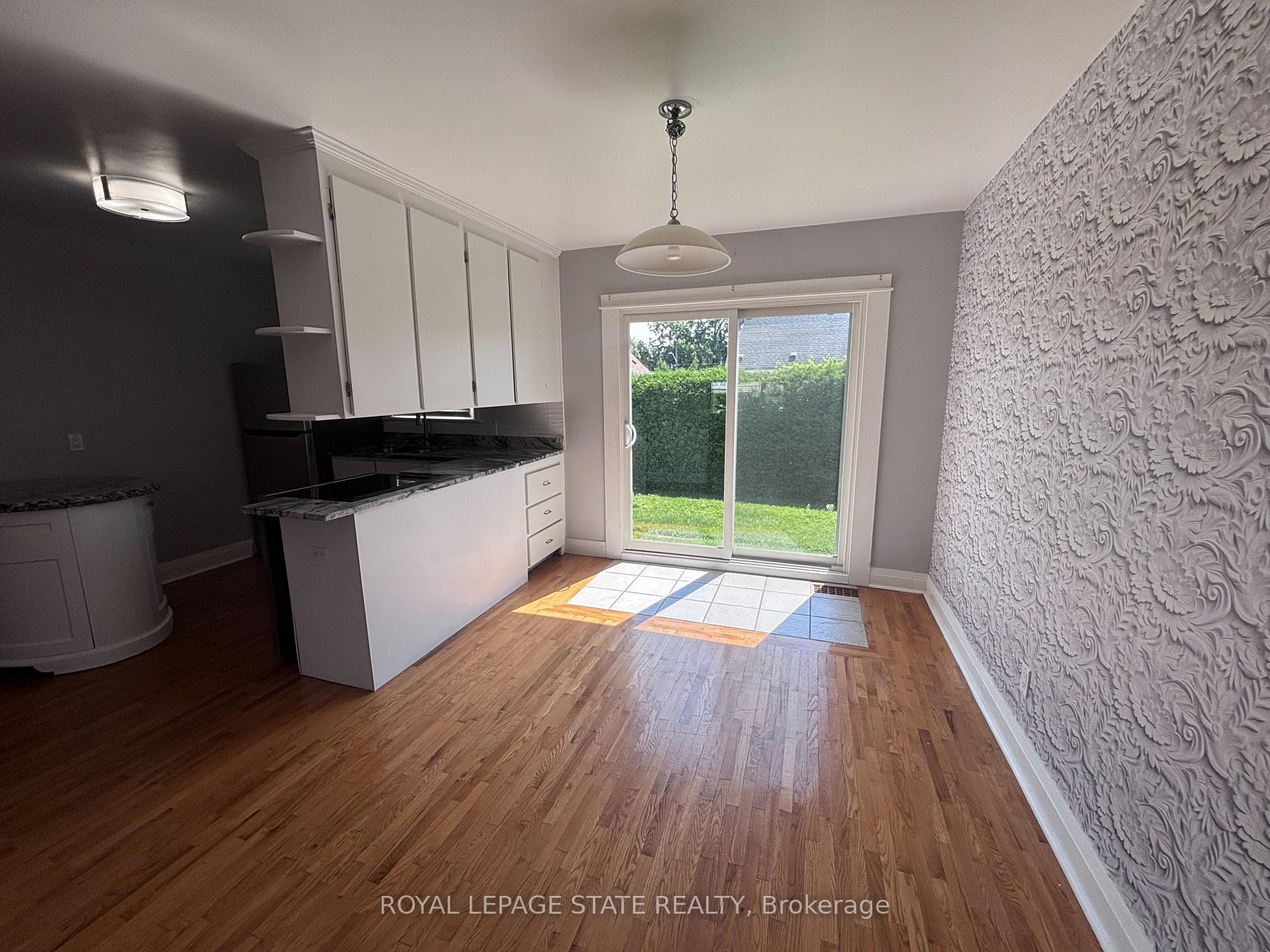 









48


Mountain

Avenue North,
Hamilton,




ON
L8G 3N9

