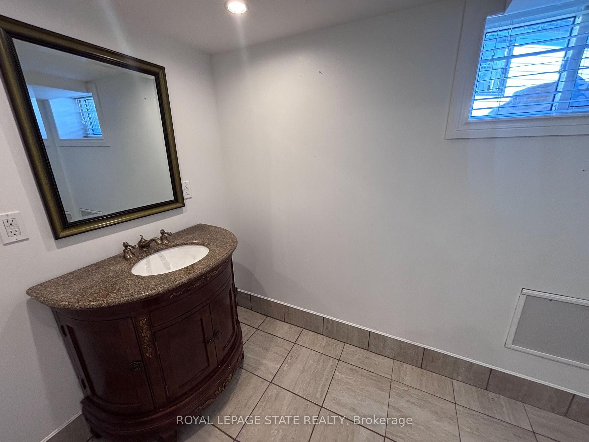 









48


Mountain

Avenue North,
Hamilton,




ON
L8G 3N9

