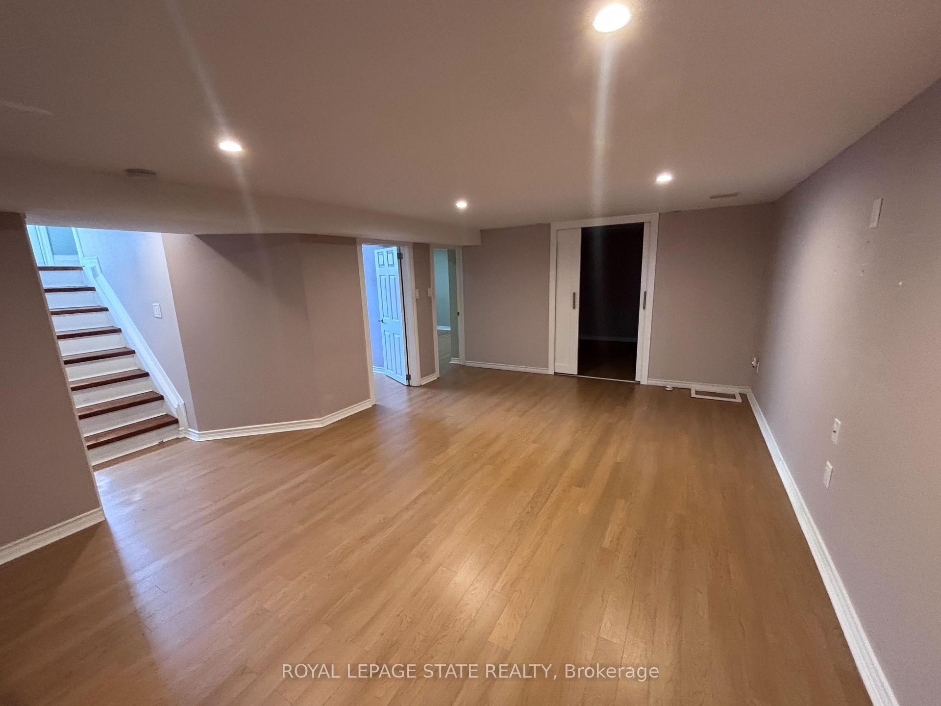









48


Mountain

Avenue North,
Hamilton,




ON
L8G 3N9

