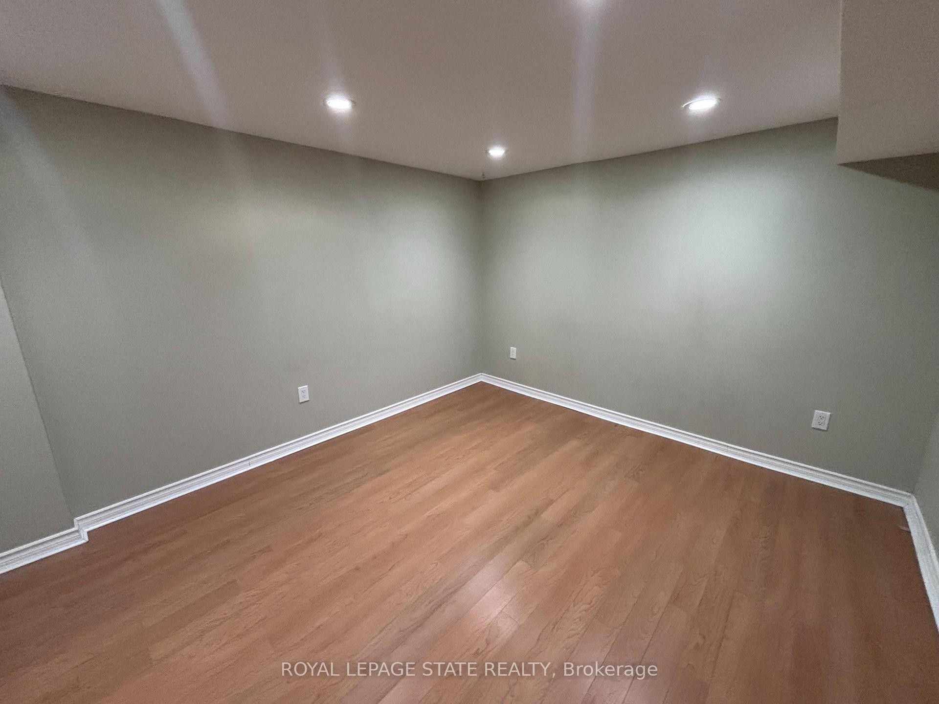 









48


Mountain

Avenue North,
Hamilton,




ON
L8G 3N9

