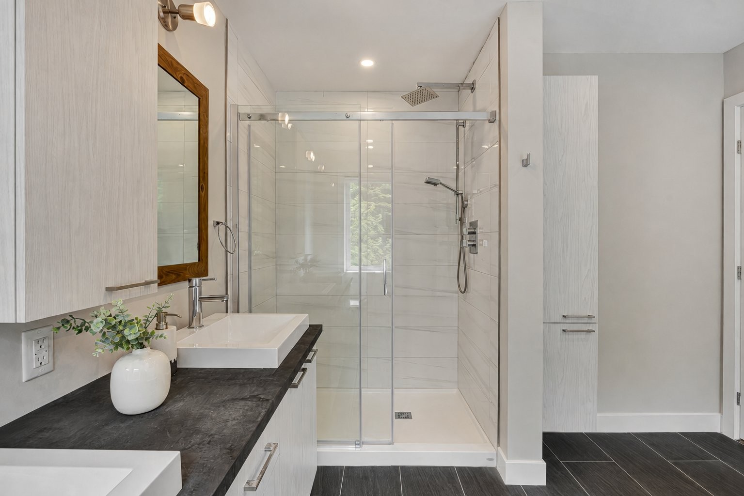 









44


Ch. Davidson

,
Chelsea,




QC
J9B2H1

