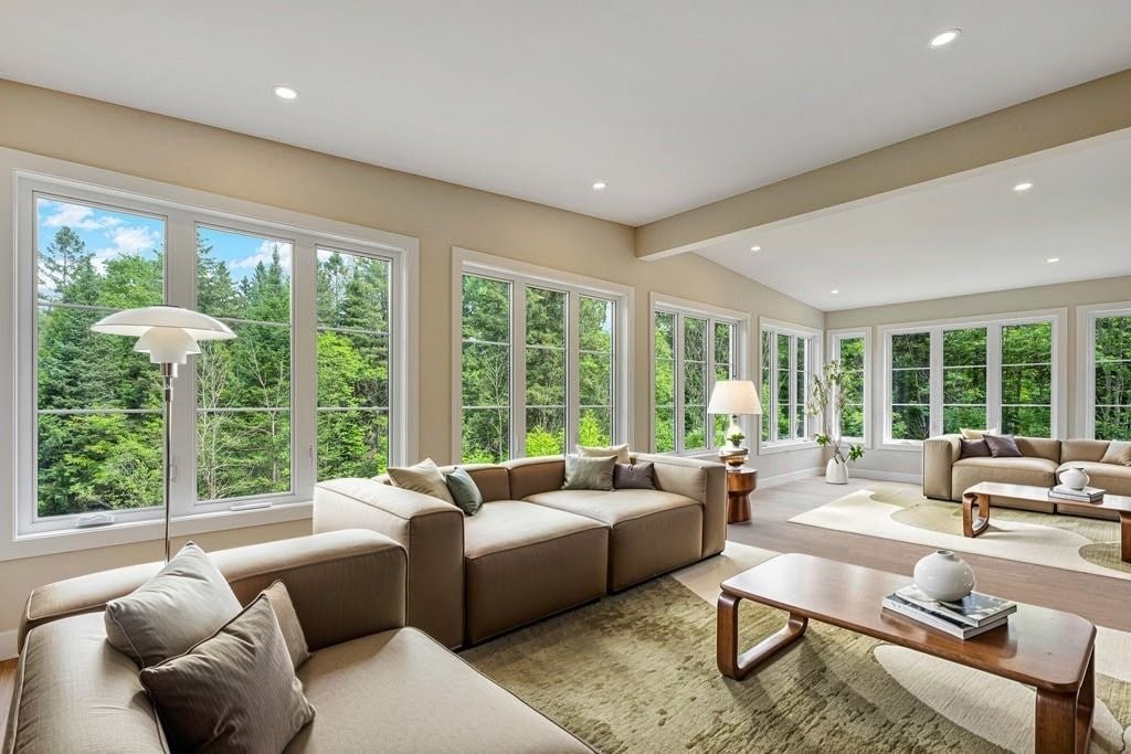 









44


Ch. Davidson

,
Chelsea,




QC
J9B2H1

